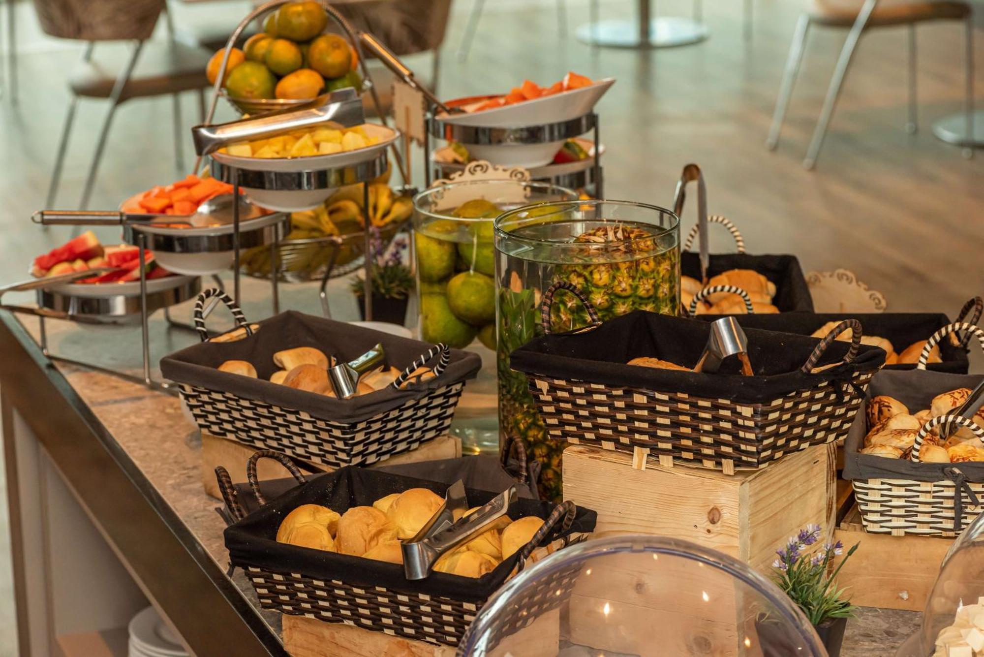 Hampton By Hilton Cartagena Ξενοδοχείο Εξωτερικό φωτογραφία